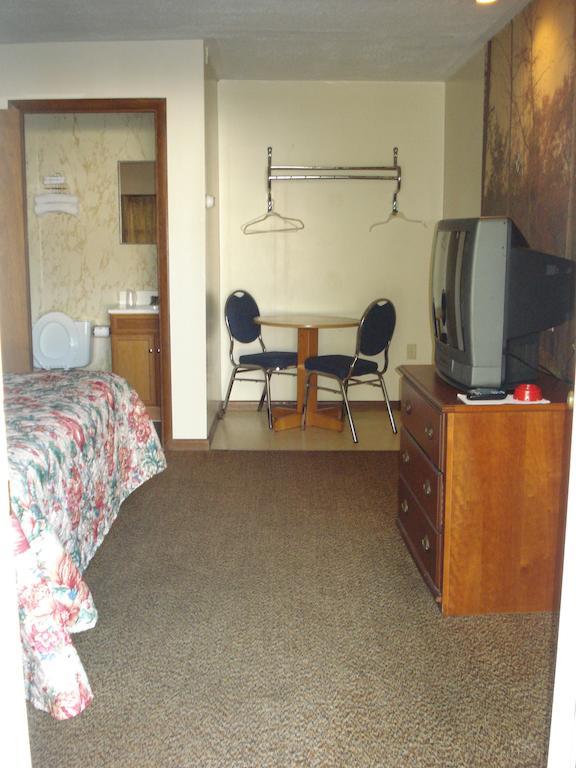 Cedar Grove Motel Altoona Exterior foto